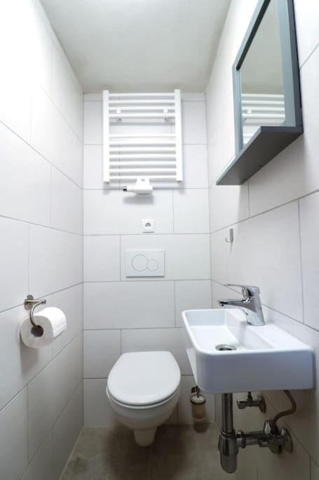 Schickes Zimmer Mit Top-Ausstattung In Idealer Lage Feldkirch Luaran gambar